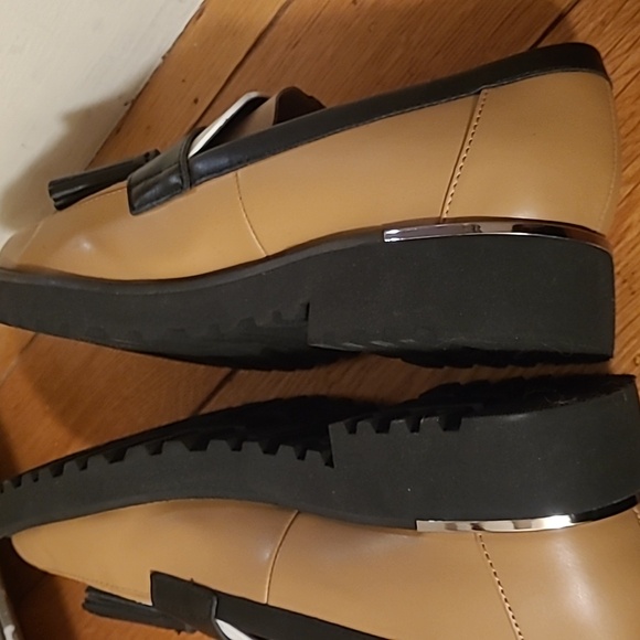 Franco Sarto Womens Brown, Black, and White Tassel Loafers - Picture 6 of 8